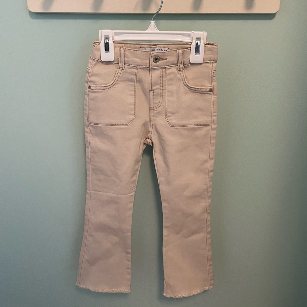 Zara Flared Frayed Jeans